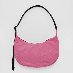 BAGGU Pink Medium Nylon Crescent Bag